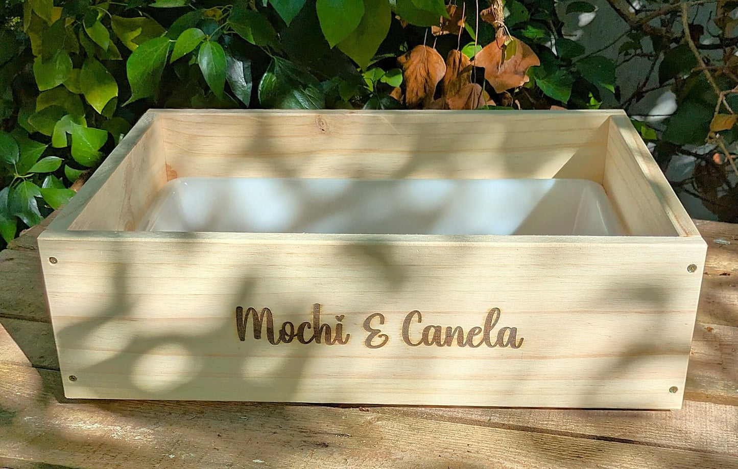 Caja de excavación modelo Dig & Fun de madera natural para conejos, divertida y funcional.